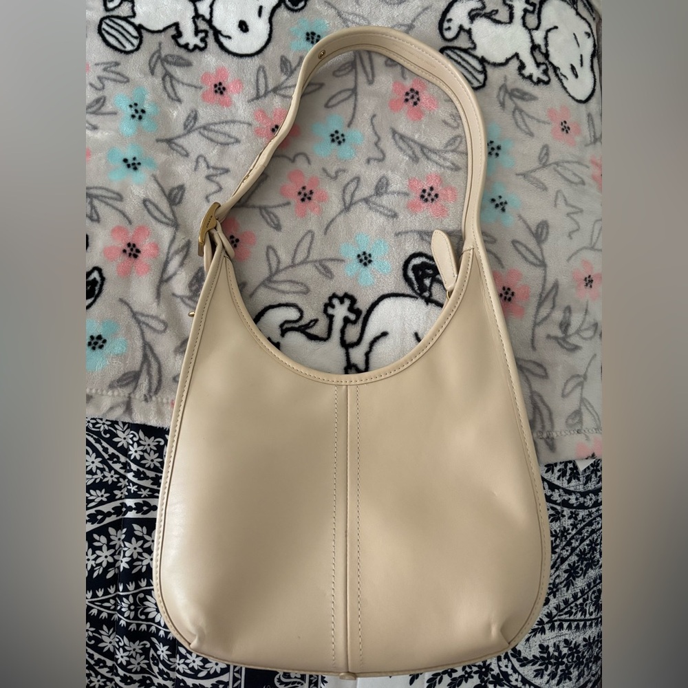 Coach Cream Leather Shoulder Bag